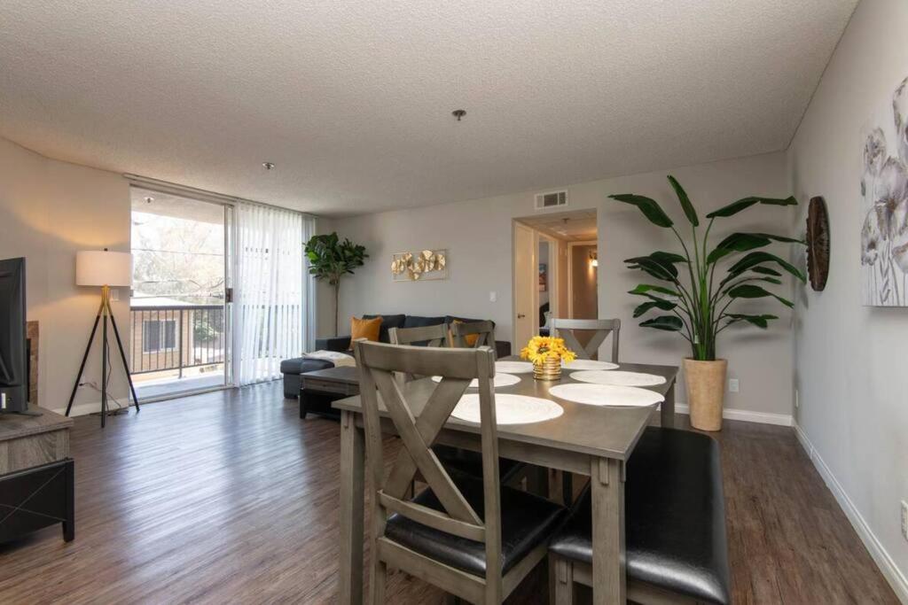 Hollywood 2bed W Rooftop Pool & Panoramic View Apartamento *